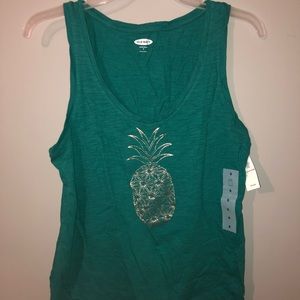 blue old navy tank top